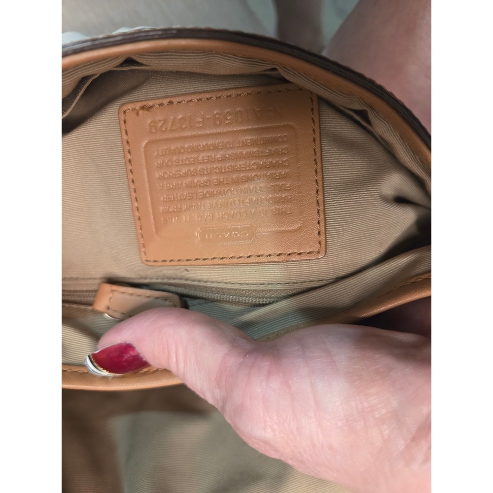 C185 Coach Soho pleated shoulder - Picture 9 of 10